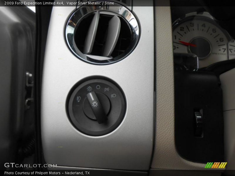 Vapor Silver Metallic / Stone 2009 Ford Expedition Limited 4x4