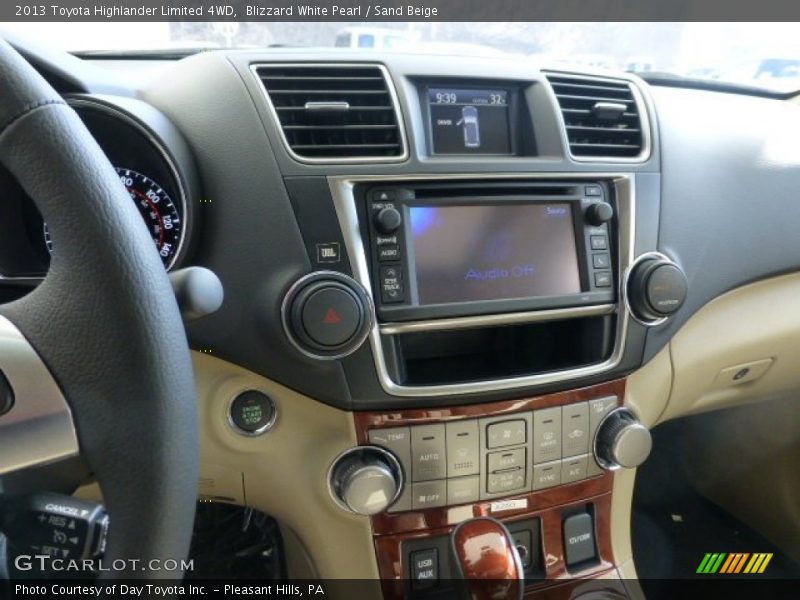 Blizzard White Pearl / Sand Beige 2013 Toyota Highlander Limited 4WD