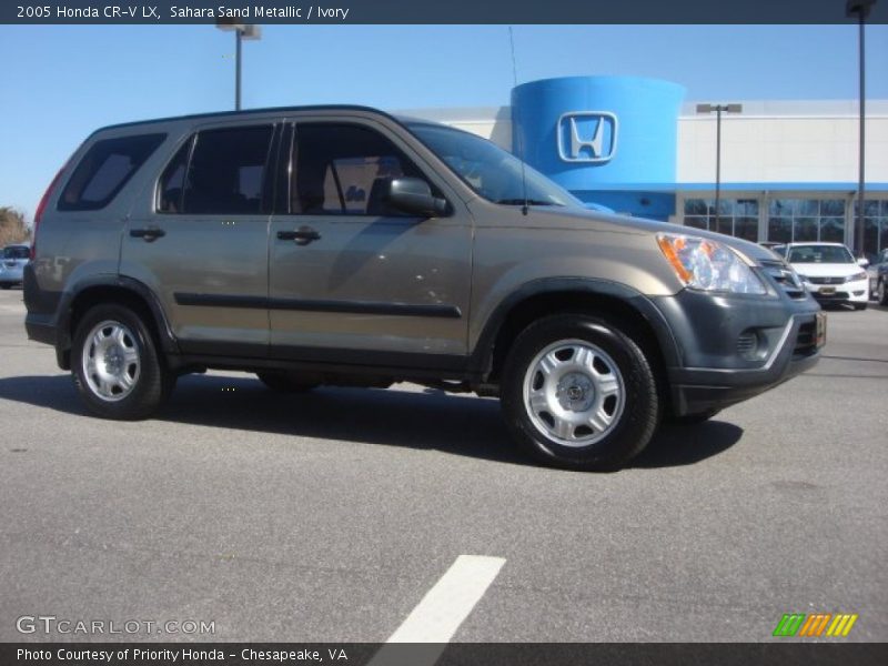 Sahara Sand Metallic / Ivory 2005 Honda CR-V LX