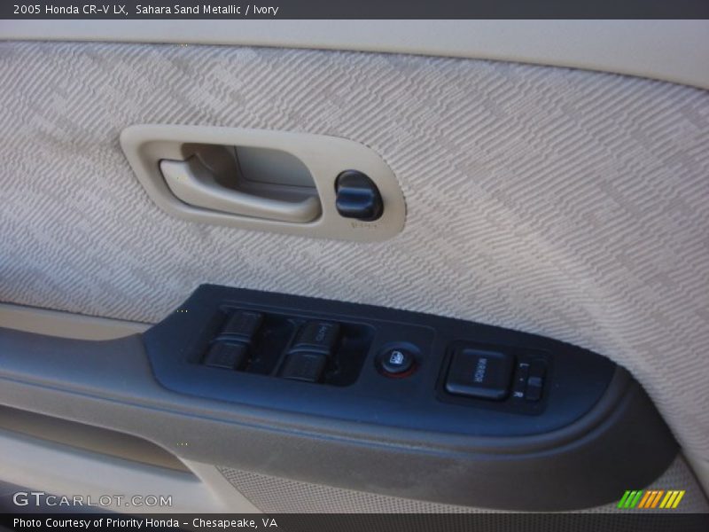 Sahara Sand Metallic / Ivory 2005 Honda CR-V LX