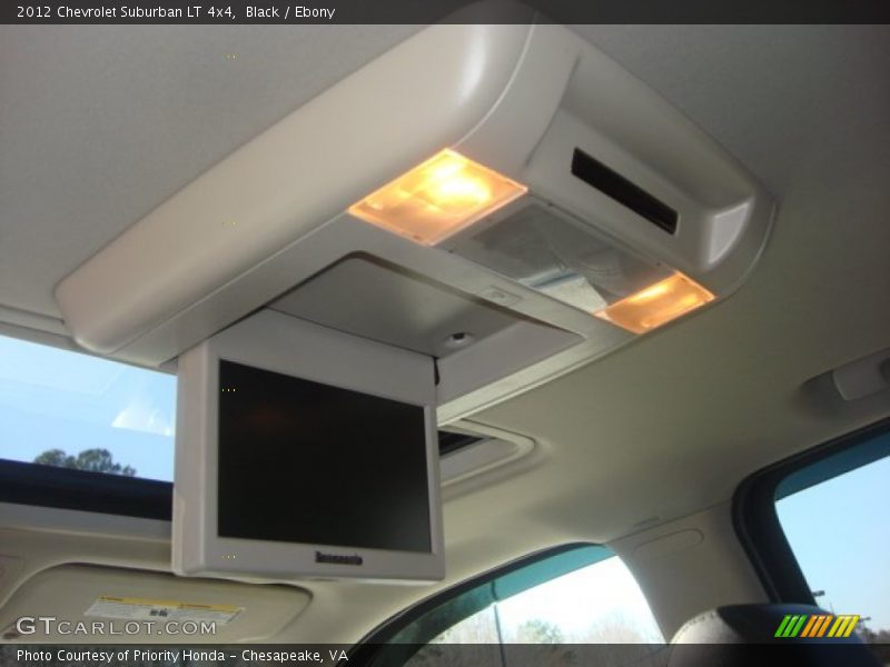 Black / Ebony 2012 Chevrolet Suburban LT 4x4