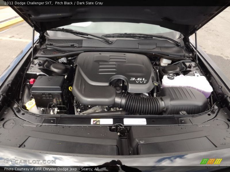 Pitch Black / Dark Slate Gray 2013 Dodge Challenger SXT