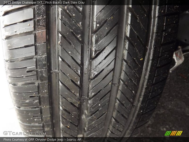 Pitch Black / Dark Slate Gray 2013 Dodge Challenger SXT