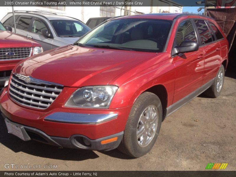 Front 3/4 View of 2005 Pacifica Touring AWD