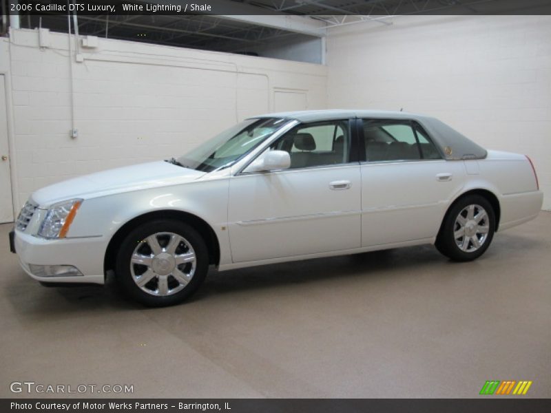 White Lightning / Shale 2006 Cadillac DTS Luxury