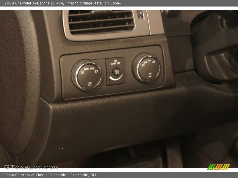 Inferno Orange Metallic / Ebony 2009 Chevrolet Avalanche LT 4x4