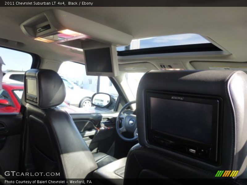 Black / Ebony 2011 Chevrolet Suburban LT 4x4