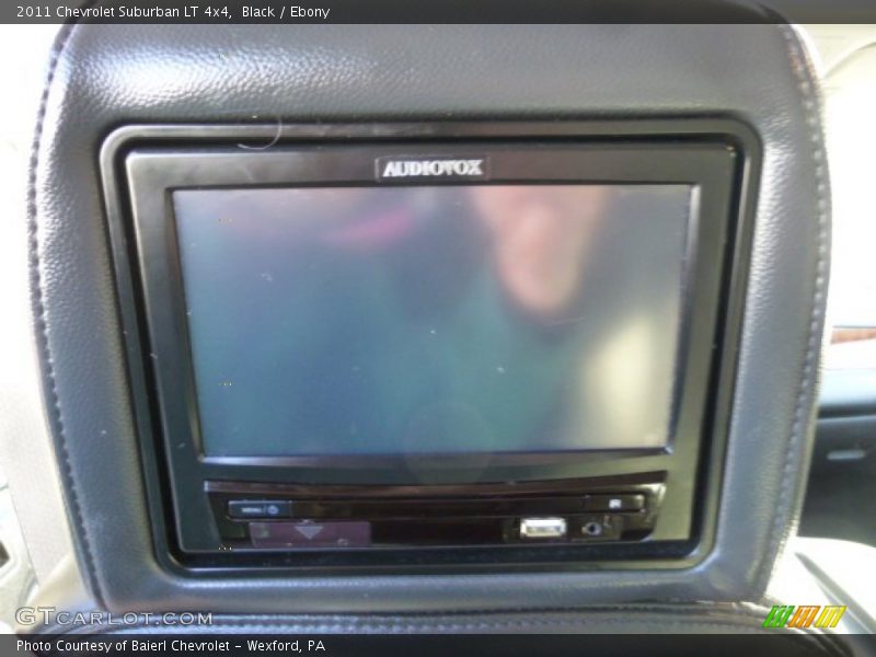 Black / Ebony 2011 Chevrolet Suburban LT 4x4