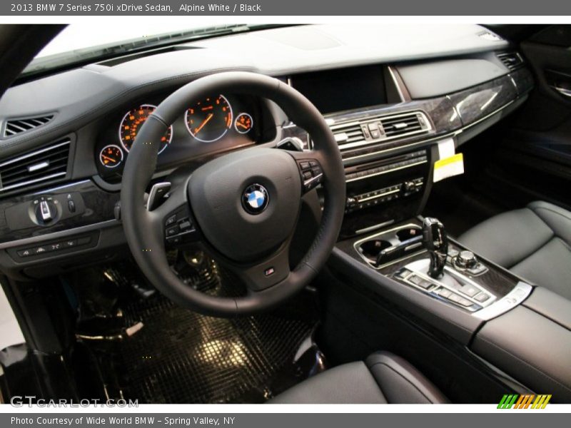 Alpine White / Black 2013 BMW 7 Series 750i xDrive Sedan