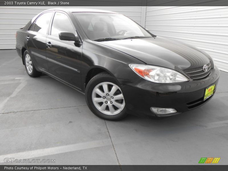 Black / Stone 2003 Toyota Camry XLE