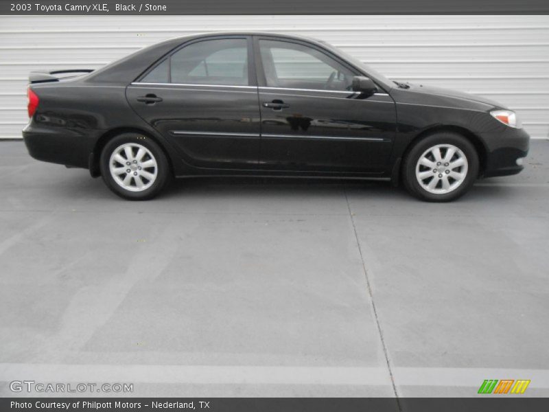 Black / Stone 2003 Toyota Camry XLE