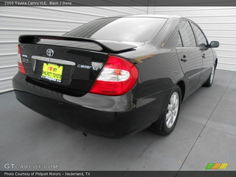 Black / Stone 2003 Toyota Camry XLE