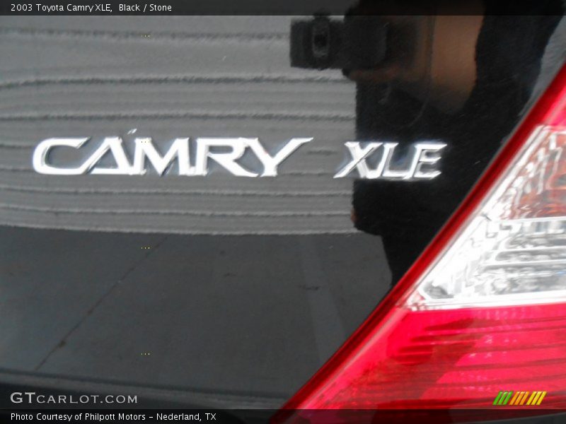Black / Stone 2003 Toyota Camry XLE