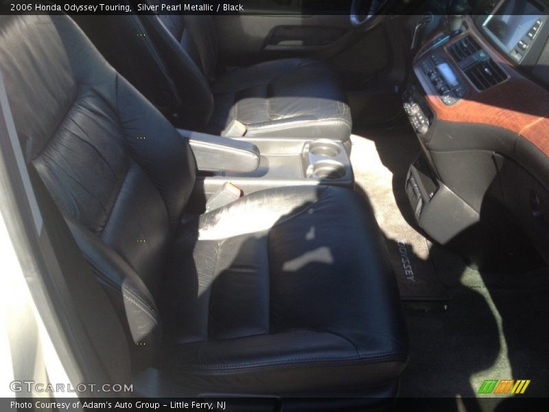 Silver Pearl Metallic / Black 2006 Honda Odyssey Touring