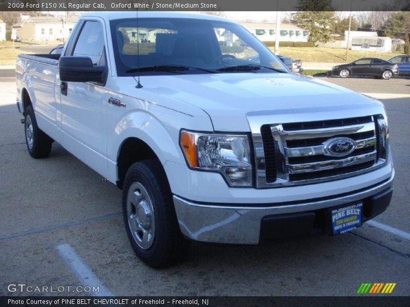 Oxford White / Stone/Medium Stone 2009 Ford F150 XL Regular Cab