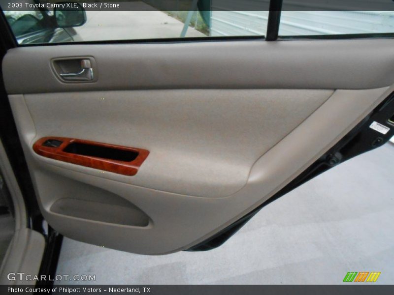 Black / Stone 2003 Toyota Camry XLE