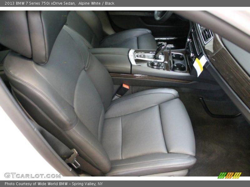 Alpine White / Black 2013 BMW 7 Series 750i xDrive Sedan