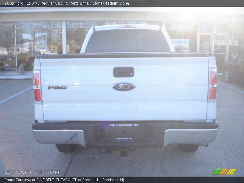 Oxford White / Stone/Medium Stone 2009 Ford F150 XL Regular Cab