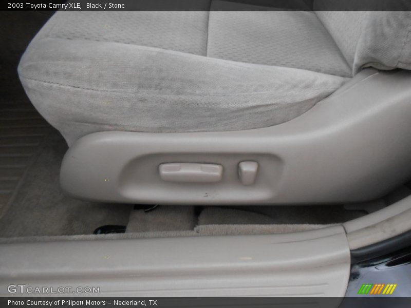 Black / Stone 2003 Toyota Camry XLE