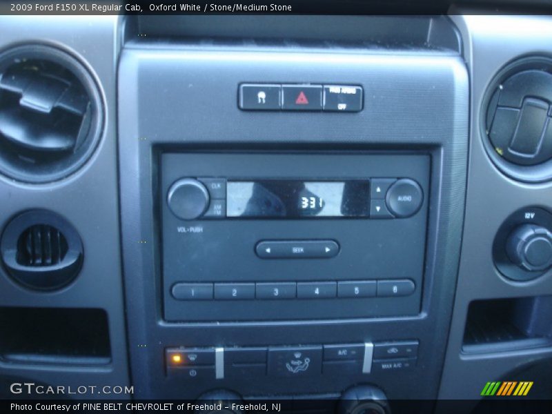 Oxford White / Stone/Medium Stone 2009 Ford F150 XL Regular Cab