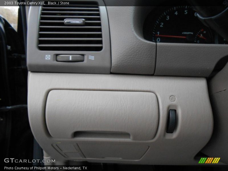 Black / Stone 2003 Toyota Camry XLE
