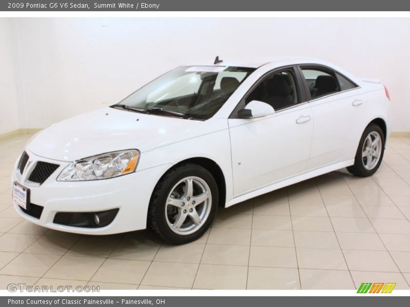 Front 3/4 View of 2009 G6 V6 Sedan