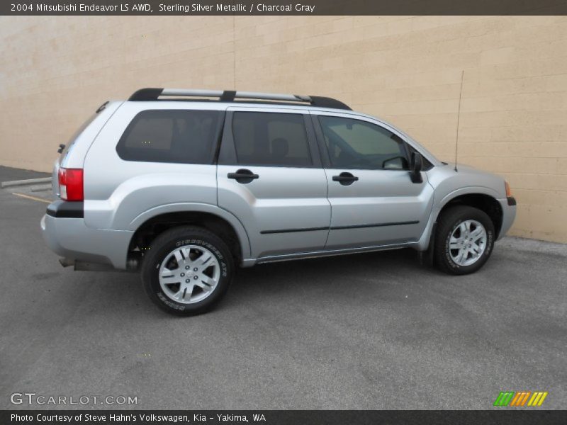 Sterling Silver Metallic / Charcoal Gray 2004 Mitsubishi Endeavor LS AWD
