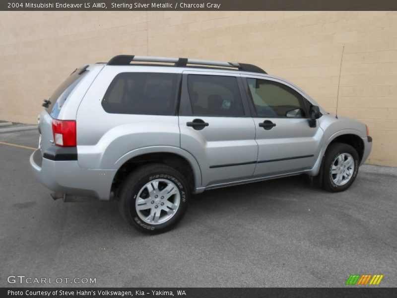 Sterling Silver Metallic / Charcoal Gray 2004 Mitsubishi Endeavor LS AWD