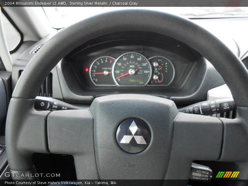 Sterling Silver Metallic / Charcoal Gray 2004 Mitsubishi Endeavor LS AWD