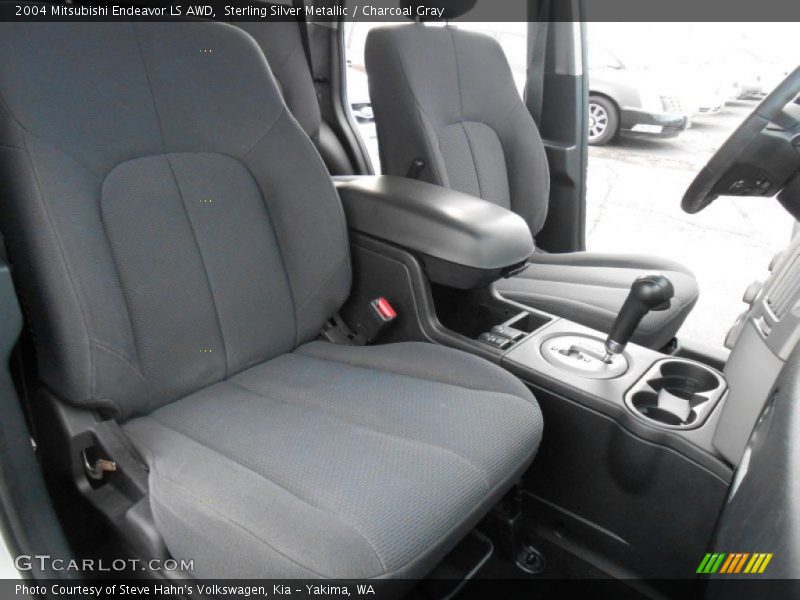 Sterling Silver Metallic / Charcoal Gray 2004 Mitsubishi Endeavor LS AWD
