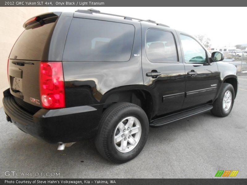 Onyx Black / Light Titanium 2012 GMC Yukon SLT 4x4
