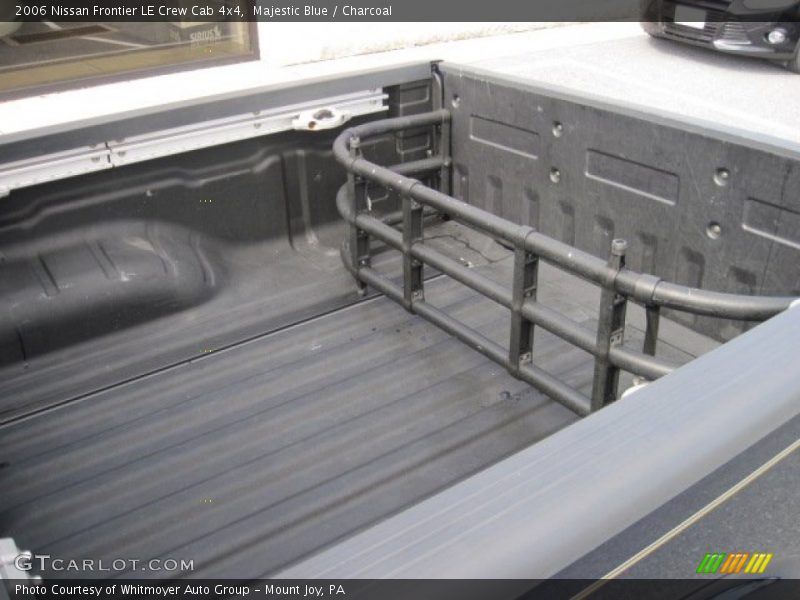 Majestic Blue / Charcoal 2006 Nissan Frontier LE Crew Cab 4x4