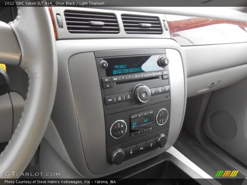 Controls of 2012 Yukon SLT 4x4