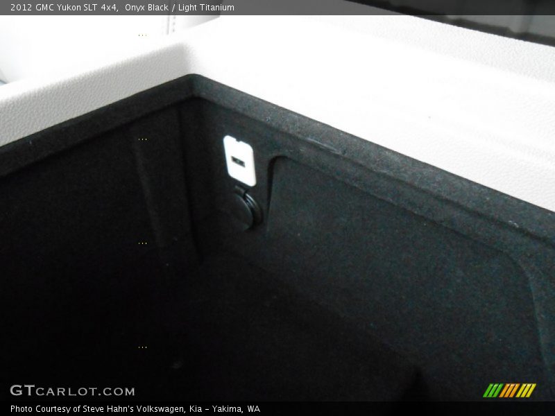 Onyx Black / Light Titanium 2012 GMC Yukon SLT 4x4