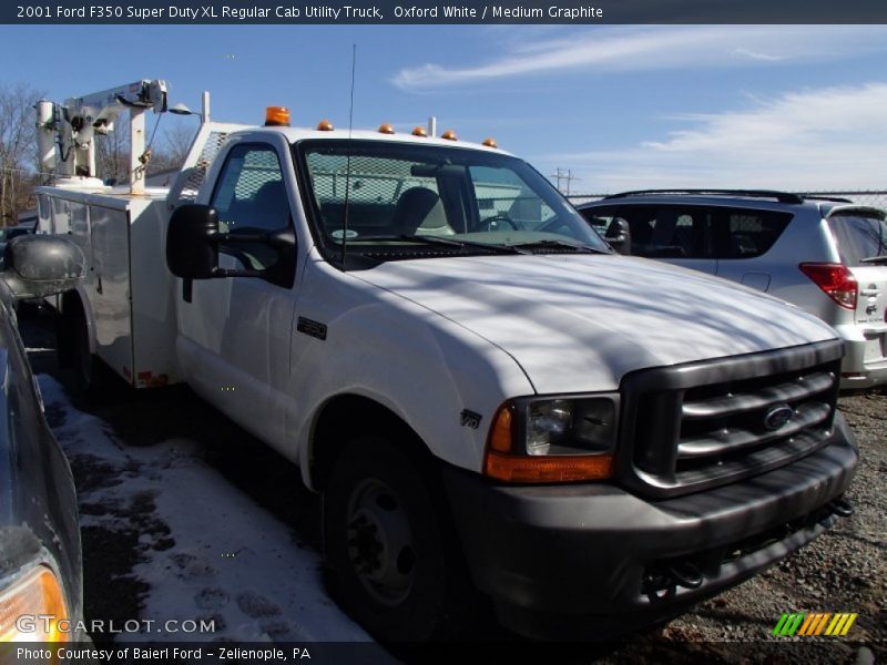 Oxford White / Medium Graphite 2001 Ford F350 Super Duty XL Regular Cab Utility Truck