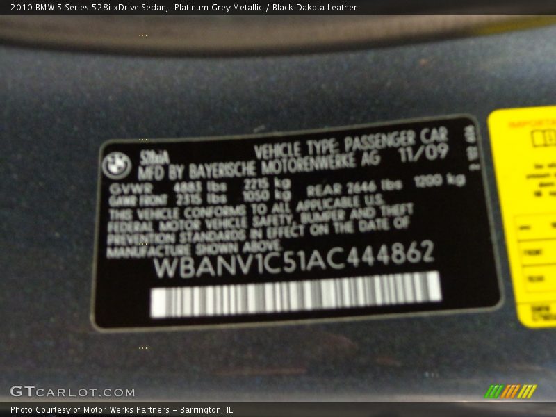 Platinum Grey Metallic / Black Dakota Leather 2010 BMW 5 Series 528i xDrive Sedan