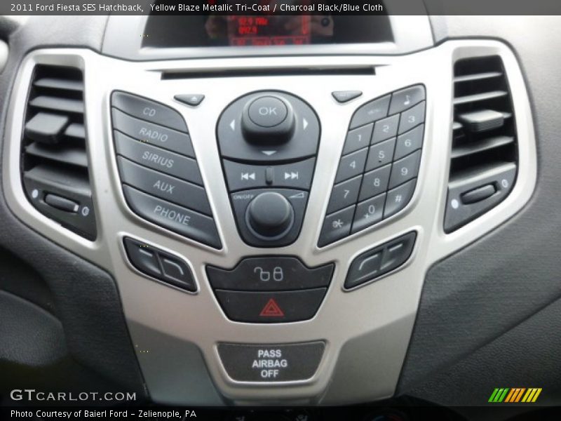 Controls of 2011 Fiesta SES Hatchback