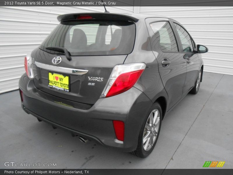 Magnetic Gray Metallic / Dark Gray 2012 Toyota Yaris SE 5 Door