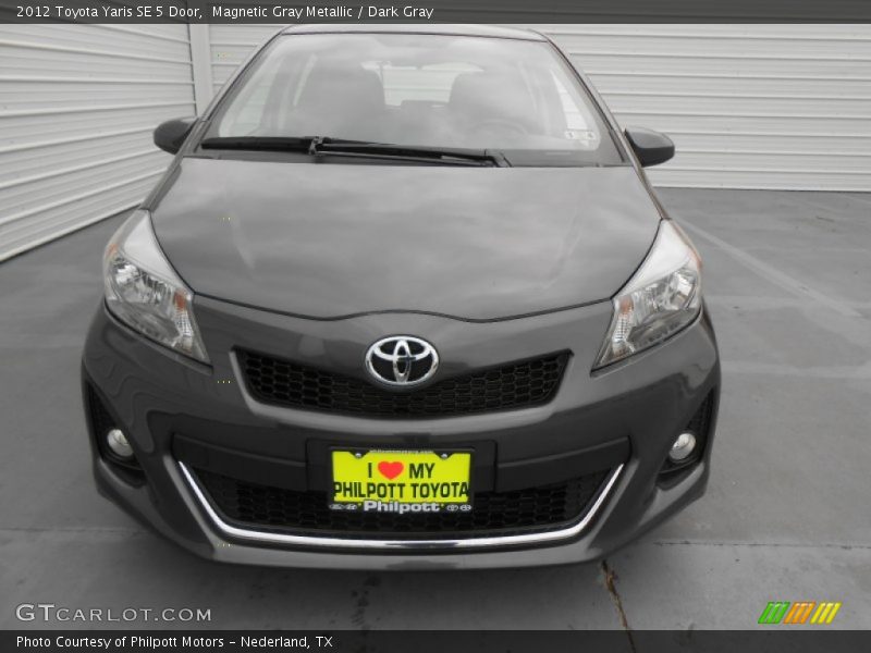 Magnetic Gray Metallic / Dark Gray 2012 Toyota Yaris SE 5 Door