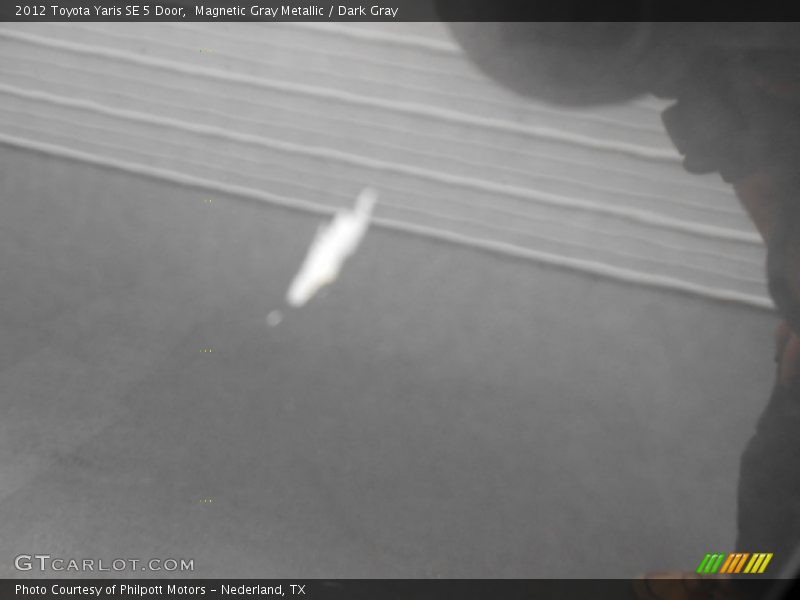 Magnetic Gray Metallic / Dark Gray 2012 Toyota Yaris SE 5 Door
