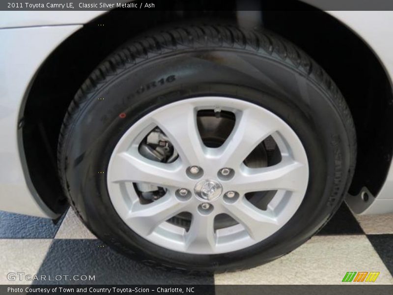 Classic Silver Metallic / Ash 2011 Toyota Camry LE