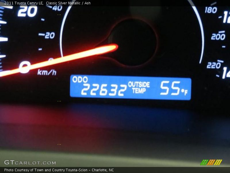 Classic Silver Metallic / Ash 2011 Toyota Camry LE