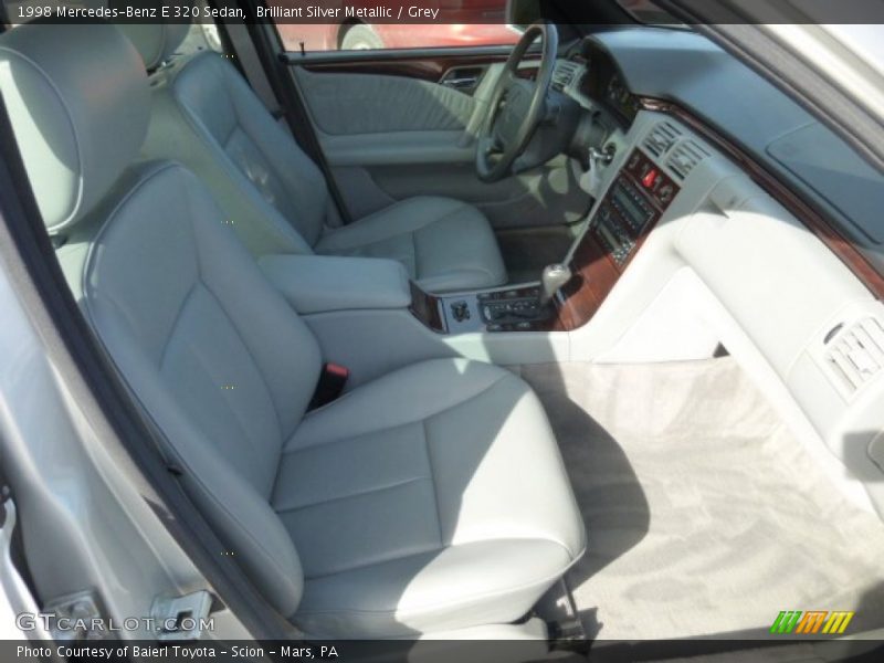 Brilliant Silver Metallic / Grey 1998 Mercedes-Benz E 320 Sedan