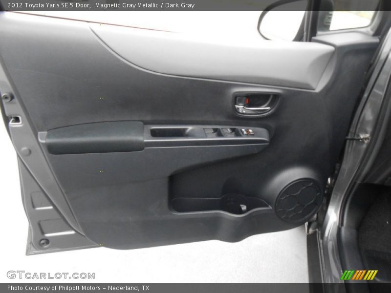 Magnetic Gray Metallic / Dark Gray 2012 Toyota Yaris SE 5 Door