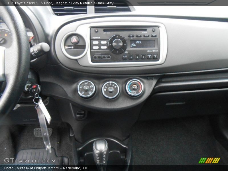 Magnetic Gray Metallic / Dark Gray 2012 Toyota Yaris SE 5 Door