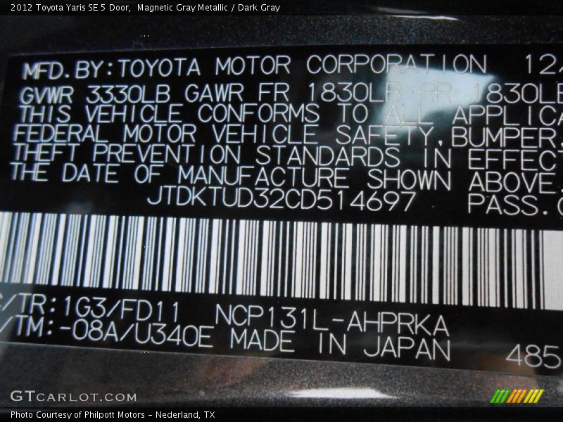 Magnetic Gray Metallic / Dark Gray 2012 Toyota Yaris SE 5 Door