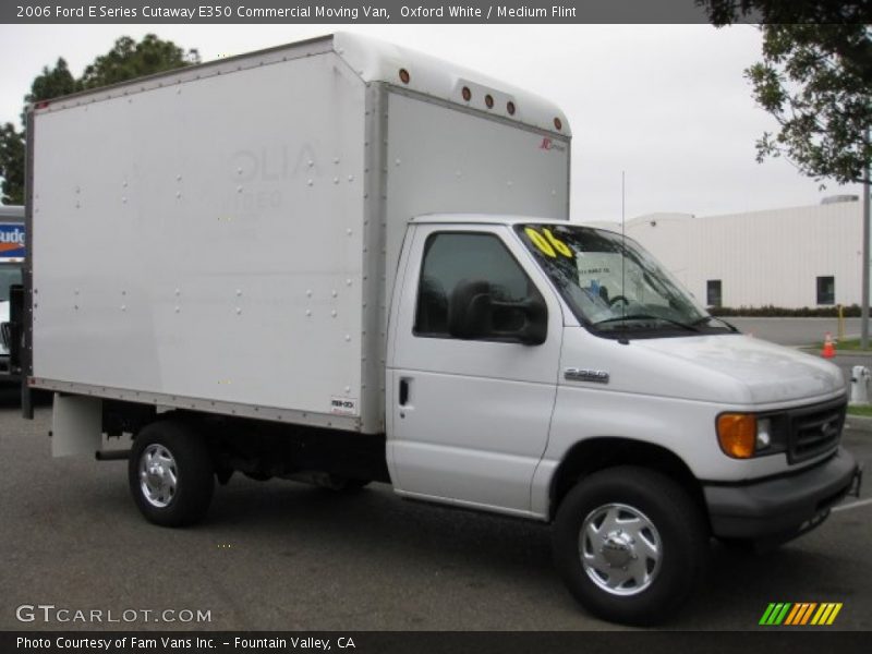 Oxford White / Medium Flint 2006 Ford E Series Cutaway E350 Commercial Moving Van