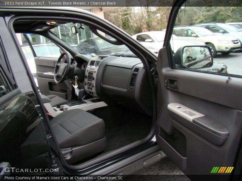 Tuxedo Black Metallic / Charcoal Black 2011 Ford Escape XLT