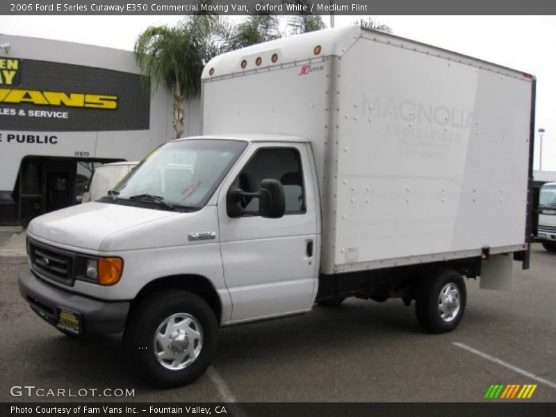 Oxford White / Medium Flint 2006 Ford E Series Cutaway E350 Commercial Moving Van