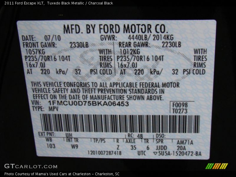 Tuxedo Black Metallic / Charcoal Black 2011 Ford Escape XLT